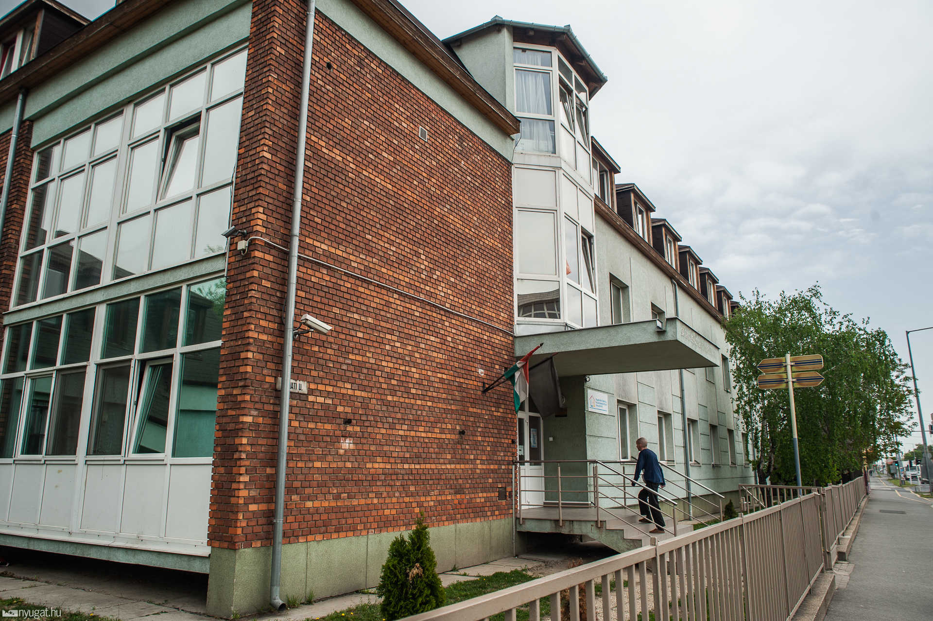 Projekt logó